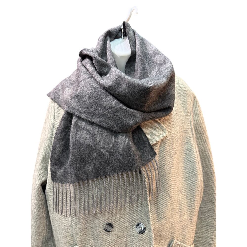 Amicale 100% Cashmere Scarf Gray  Fringe Luxury Soft Winter Wrap